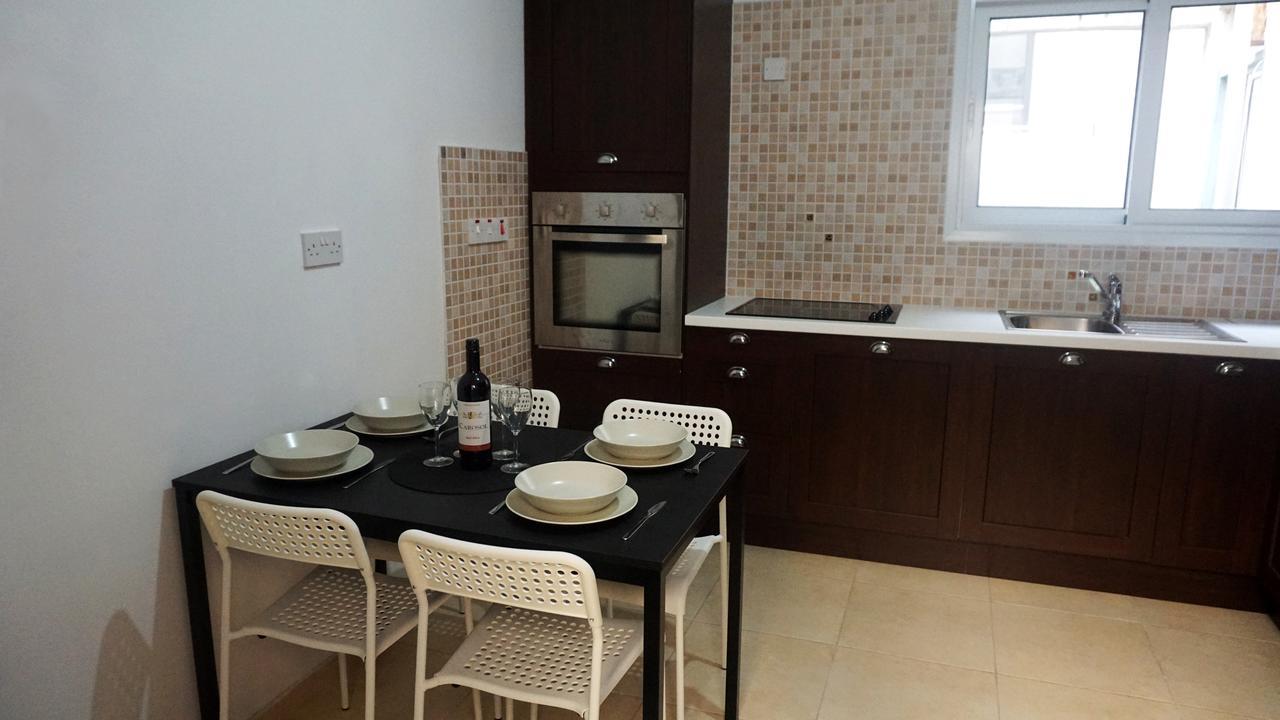 Lazuli City Seaview Apartment 34 Larnaca Extérieur photo
